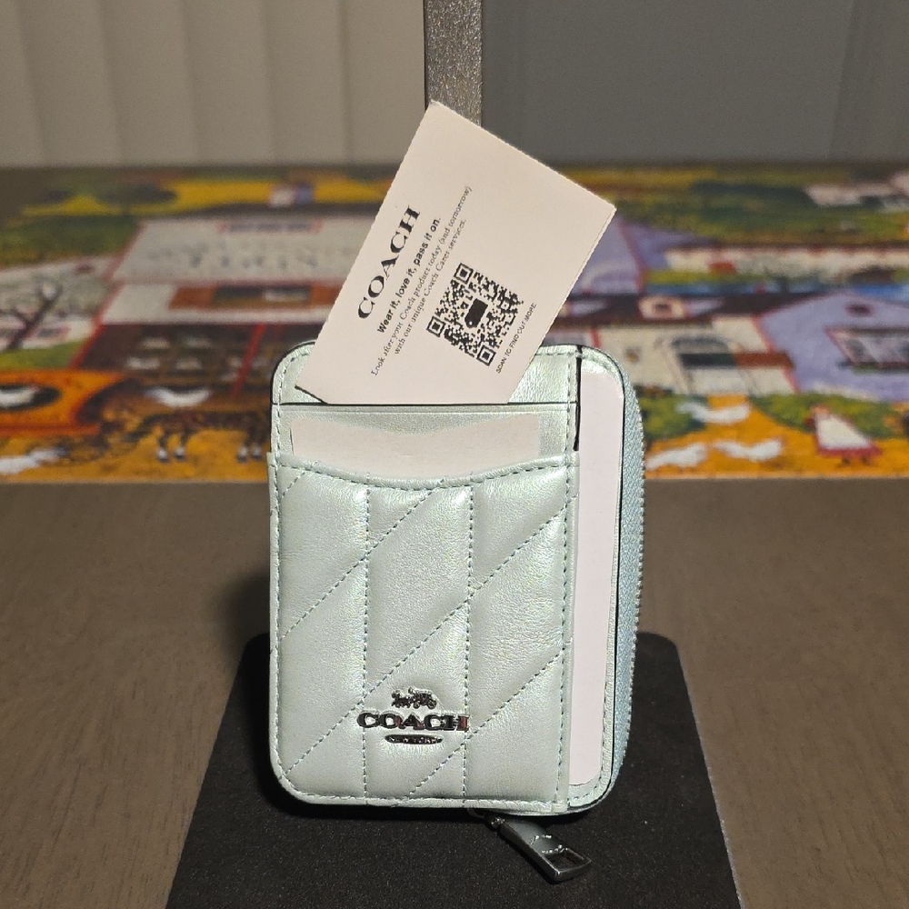 NWT Coach Quilted Wallet/Card Holder in Mint Green